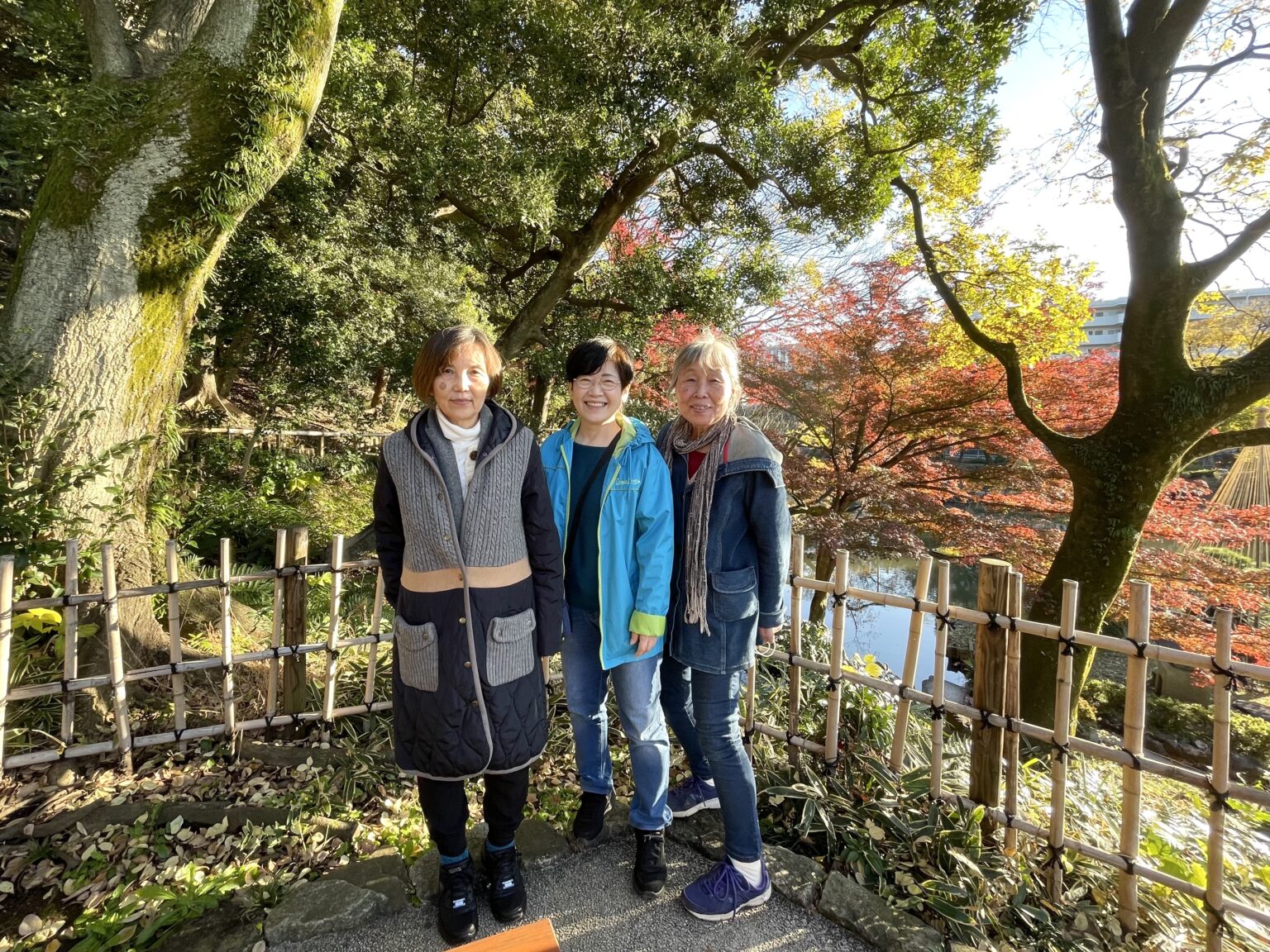 肥後細川庭園の紅葉-1