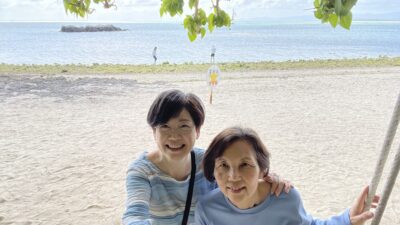 竹富島-39-カイジ浜のブランコで
